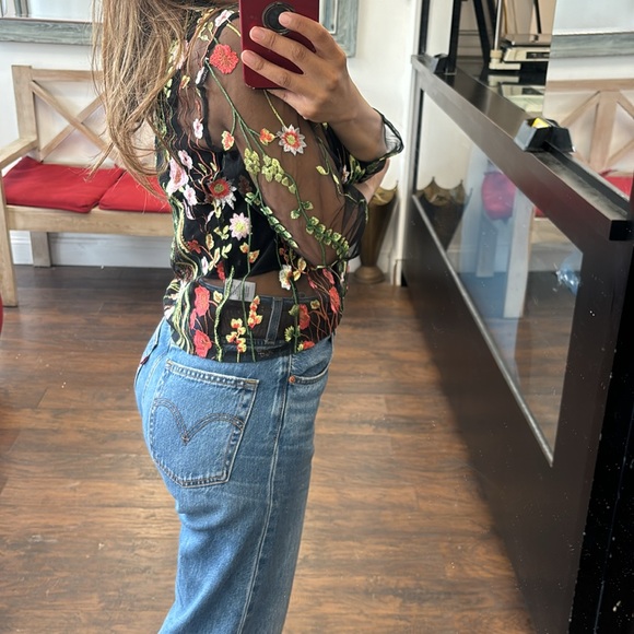 Chris McLaughlin see through flower embroidered top - Picture 2 of 3